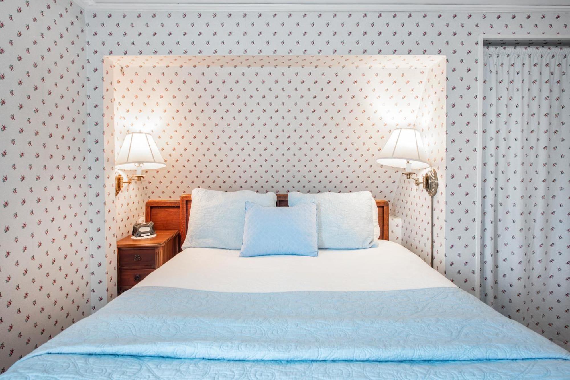 Tiffany Room