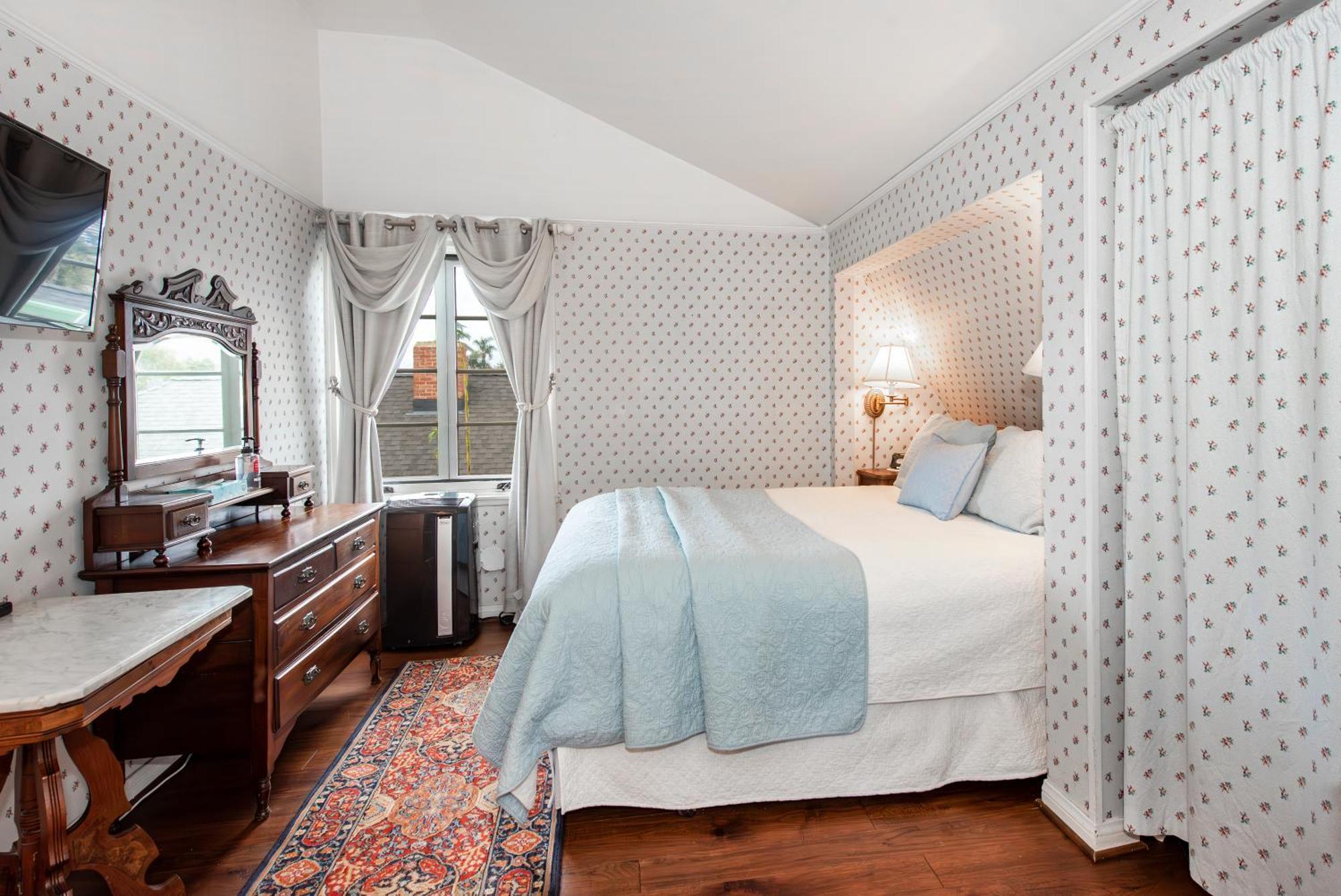 Tiffany Room
