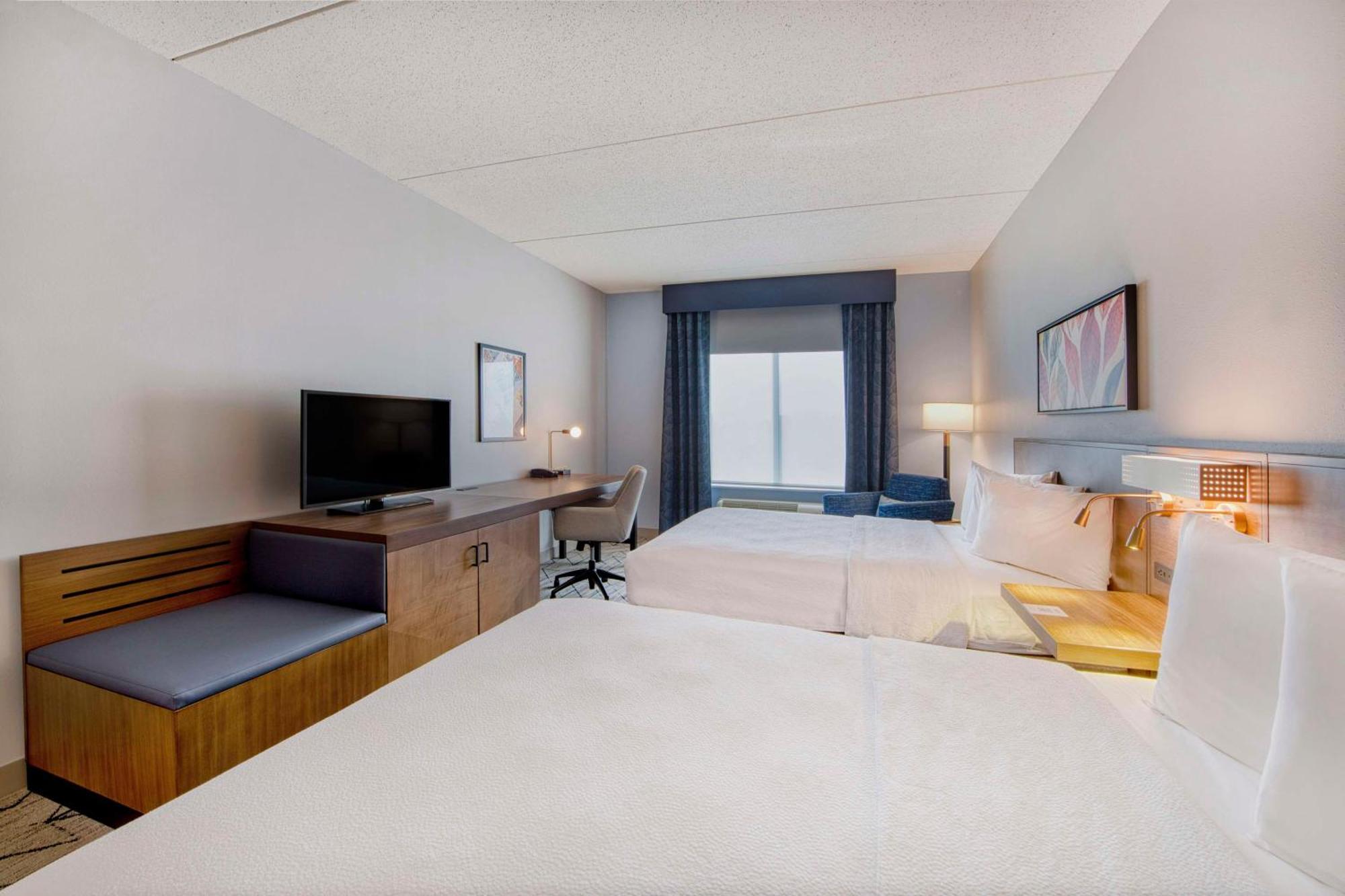 Queen Room Two Queen Beds