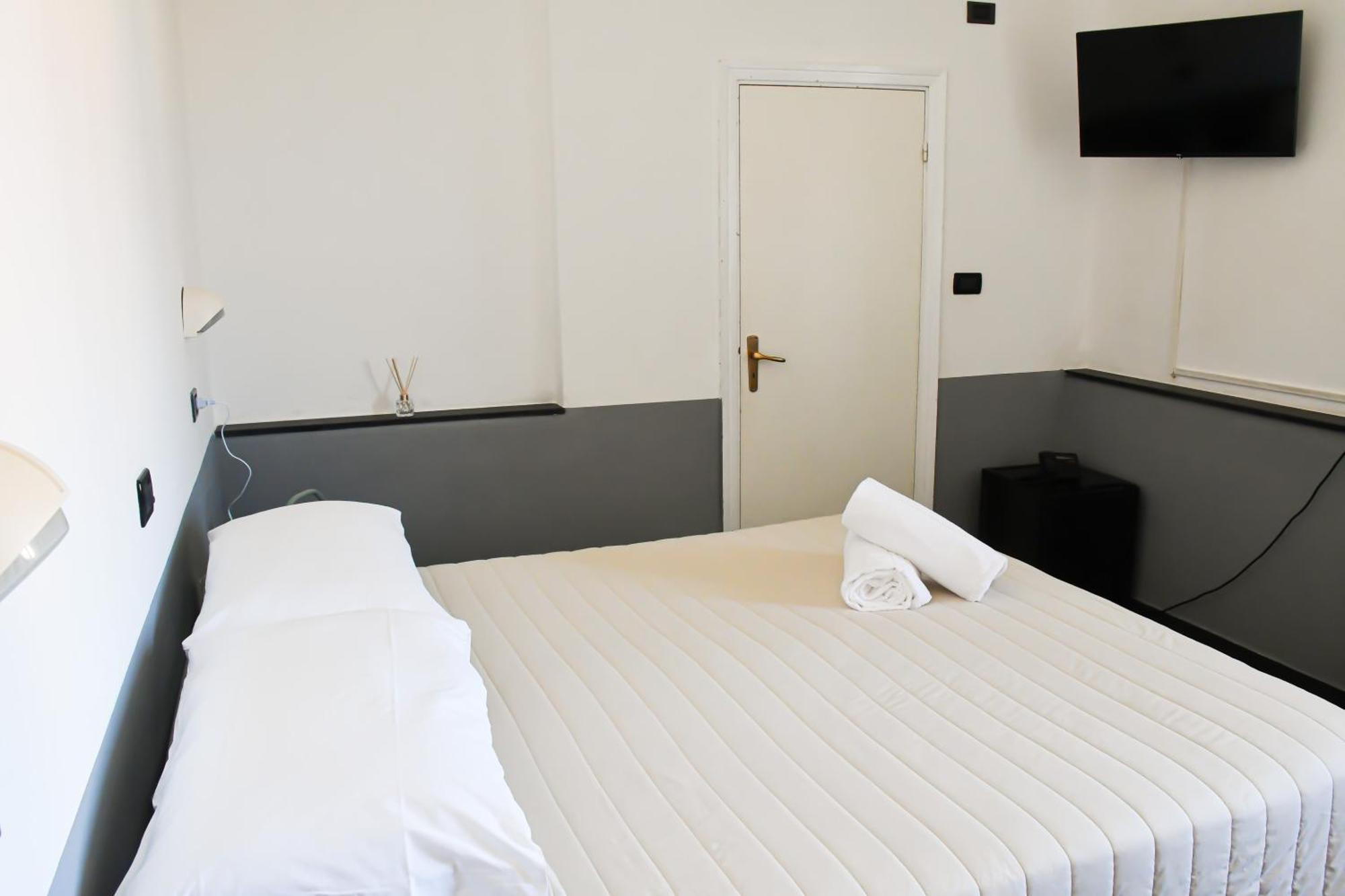 Family Room,1649938531:JPEG