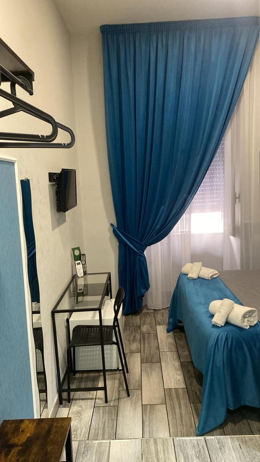 Double Room Private Bathroom