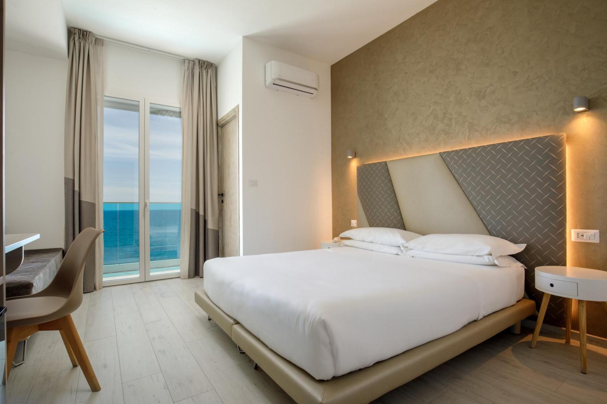 Double Room Balcony Sea View