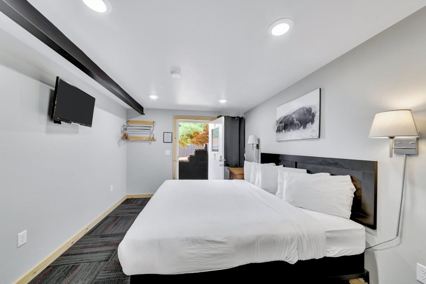 King Room,1650049363:JPEG