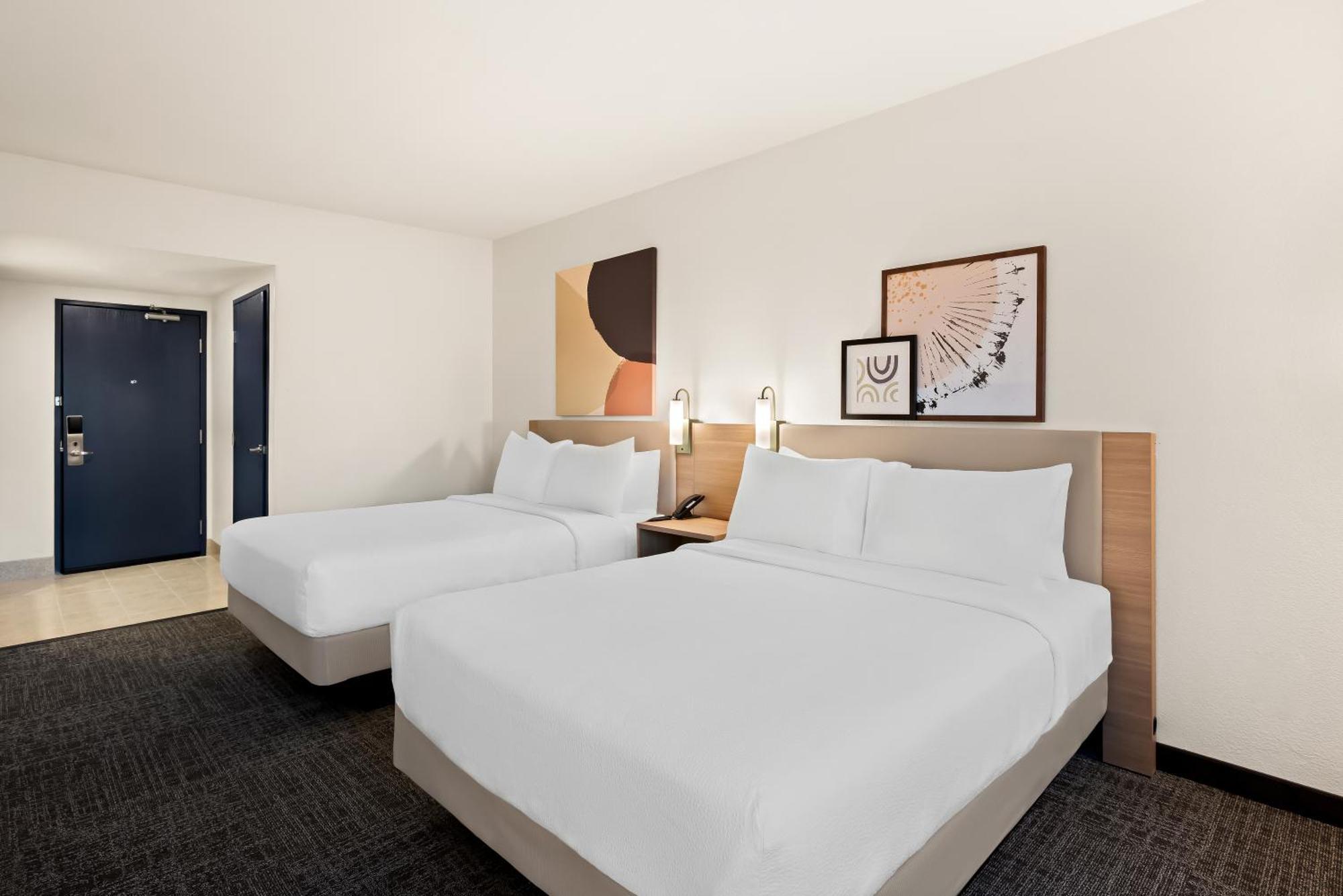 Queen Room Two Queen Beds
