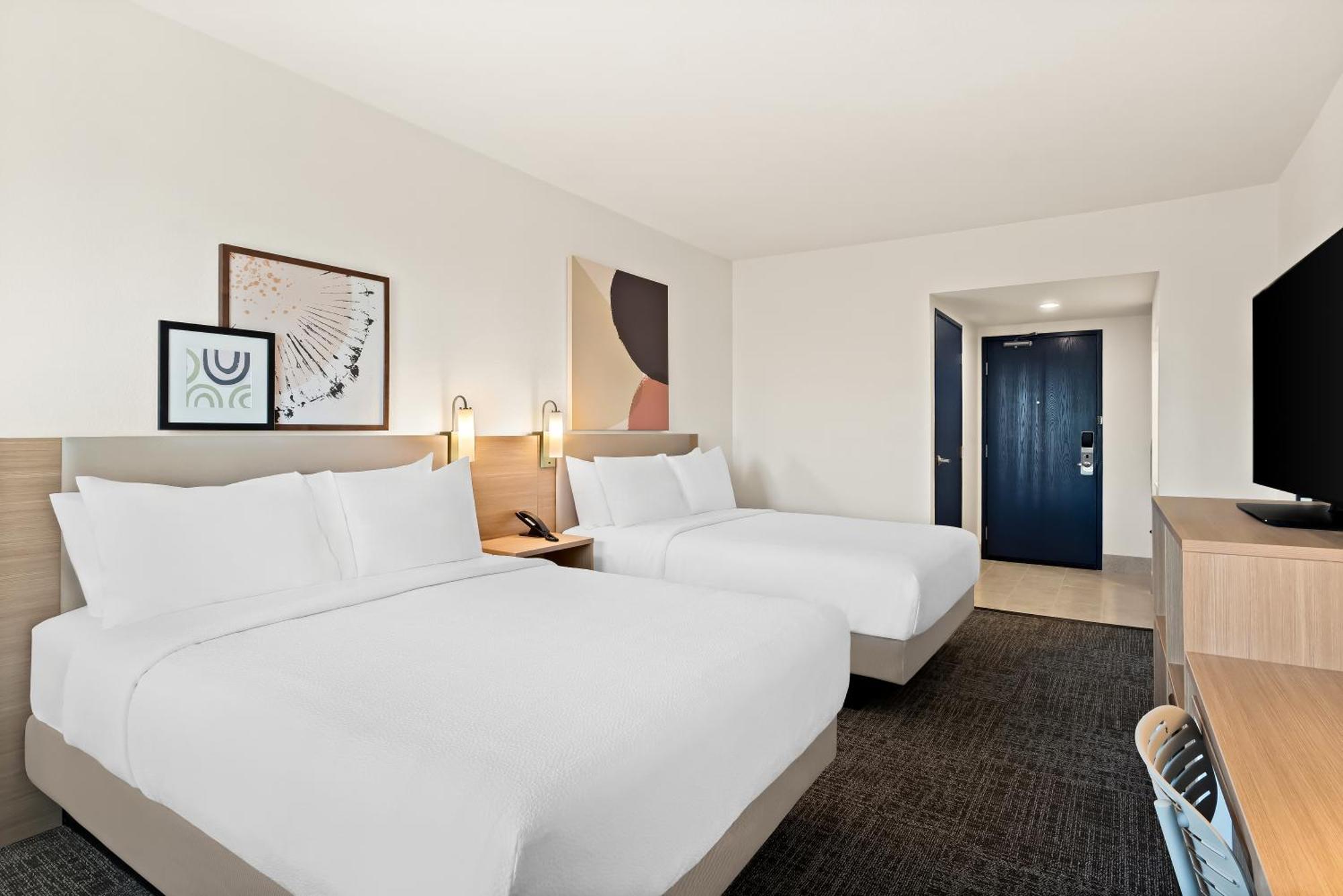 Queen Room Two Queen Beds