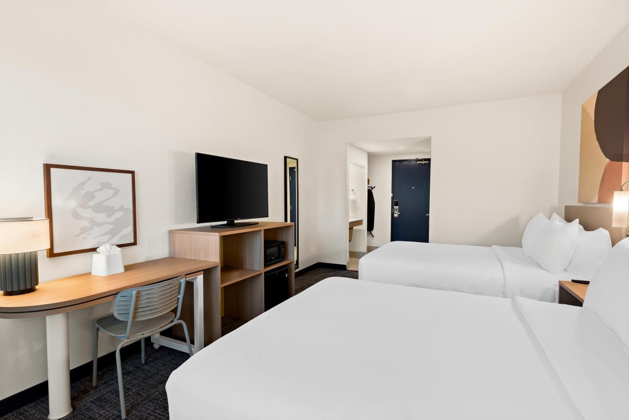 Queen Room Two Queen Beds