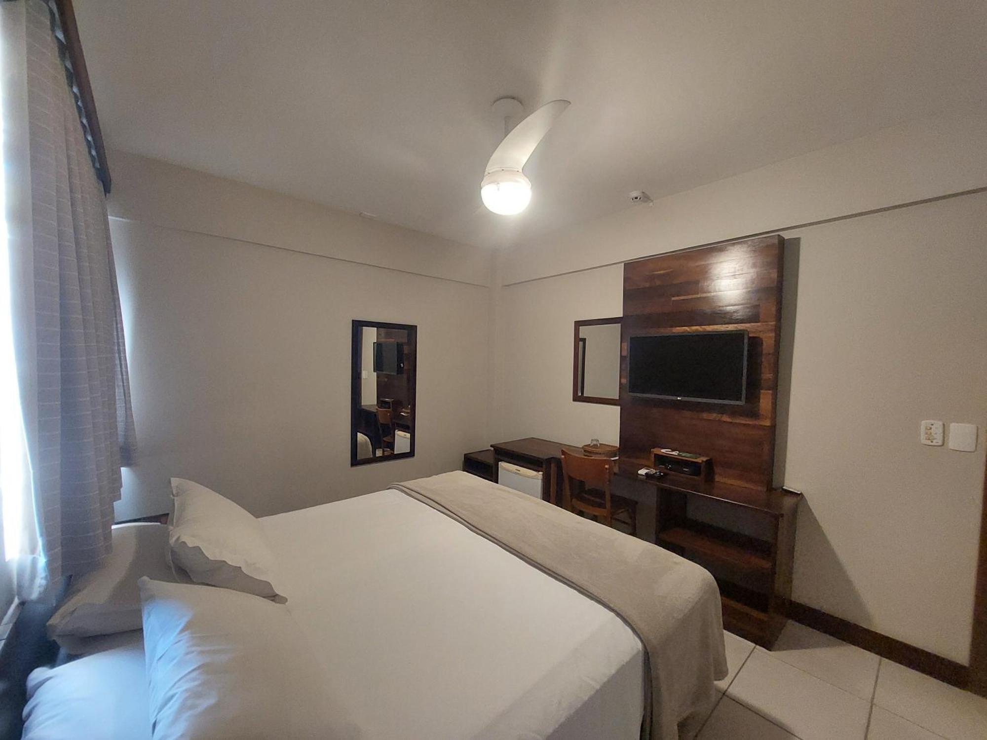 Quarto Executivo Casal