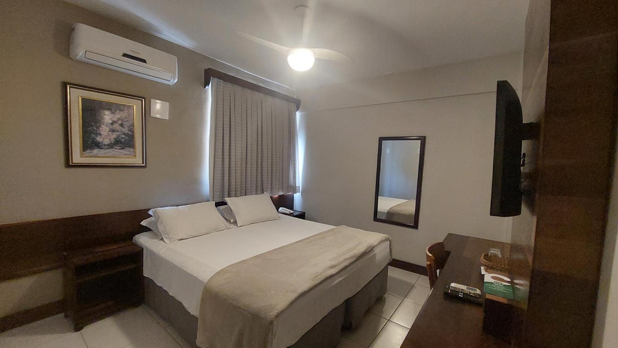 Quarto Executivo Casal