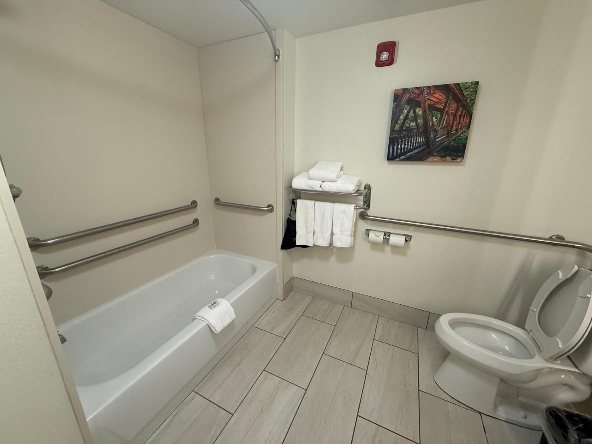 Queen Room Two Queen Beds Mobility Access or Non-Smoking