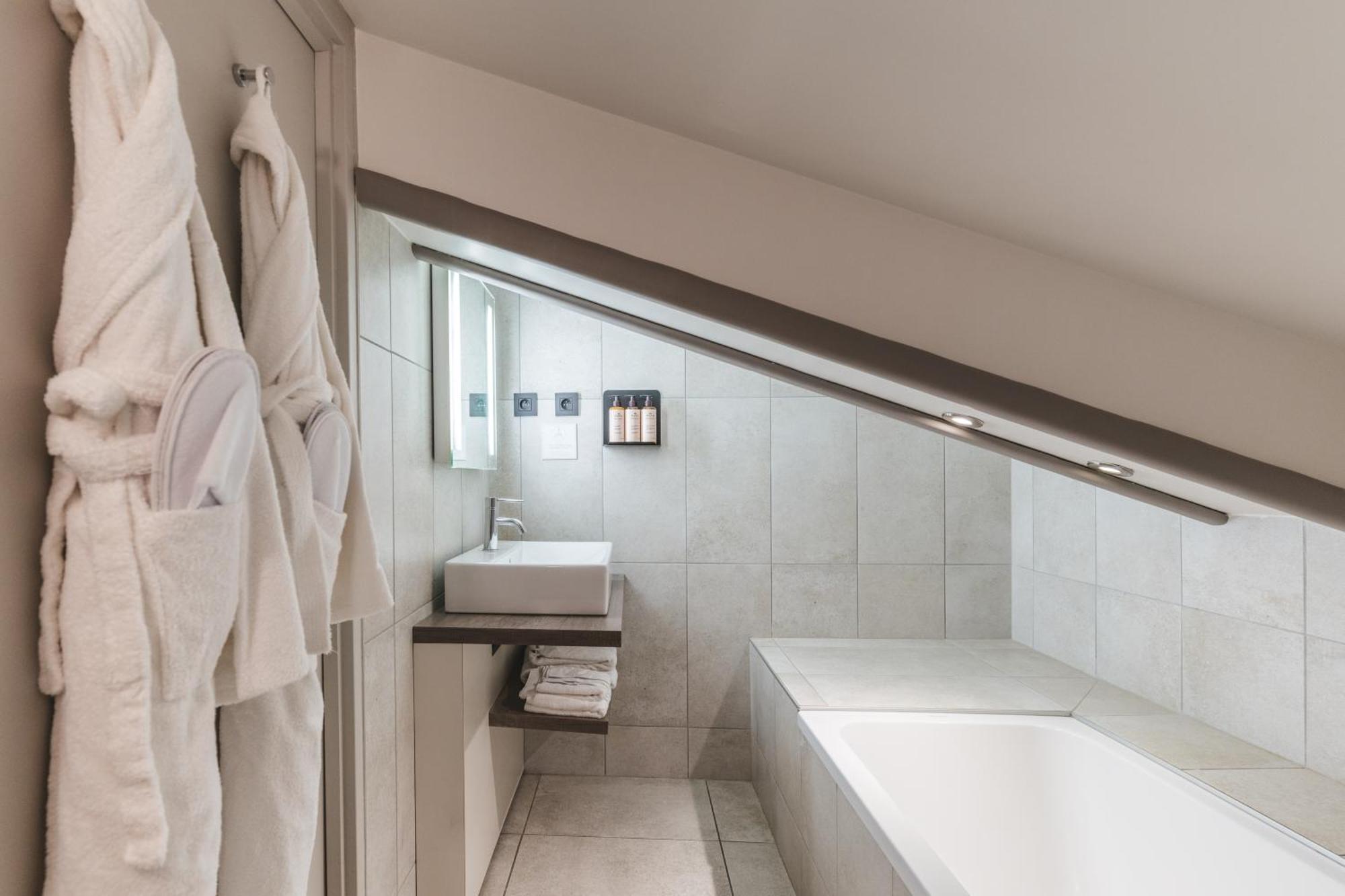 Double or Twin Room Attic