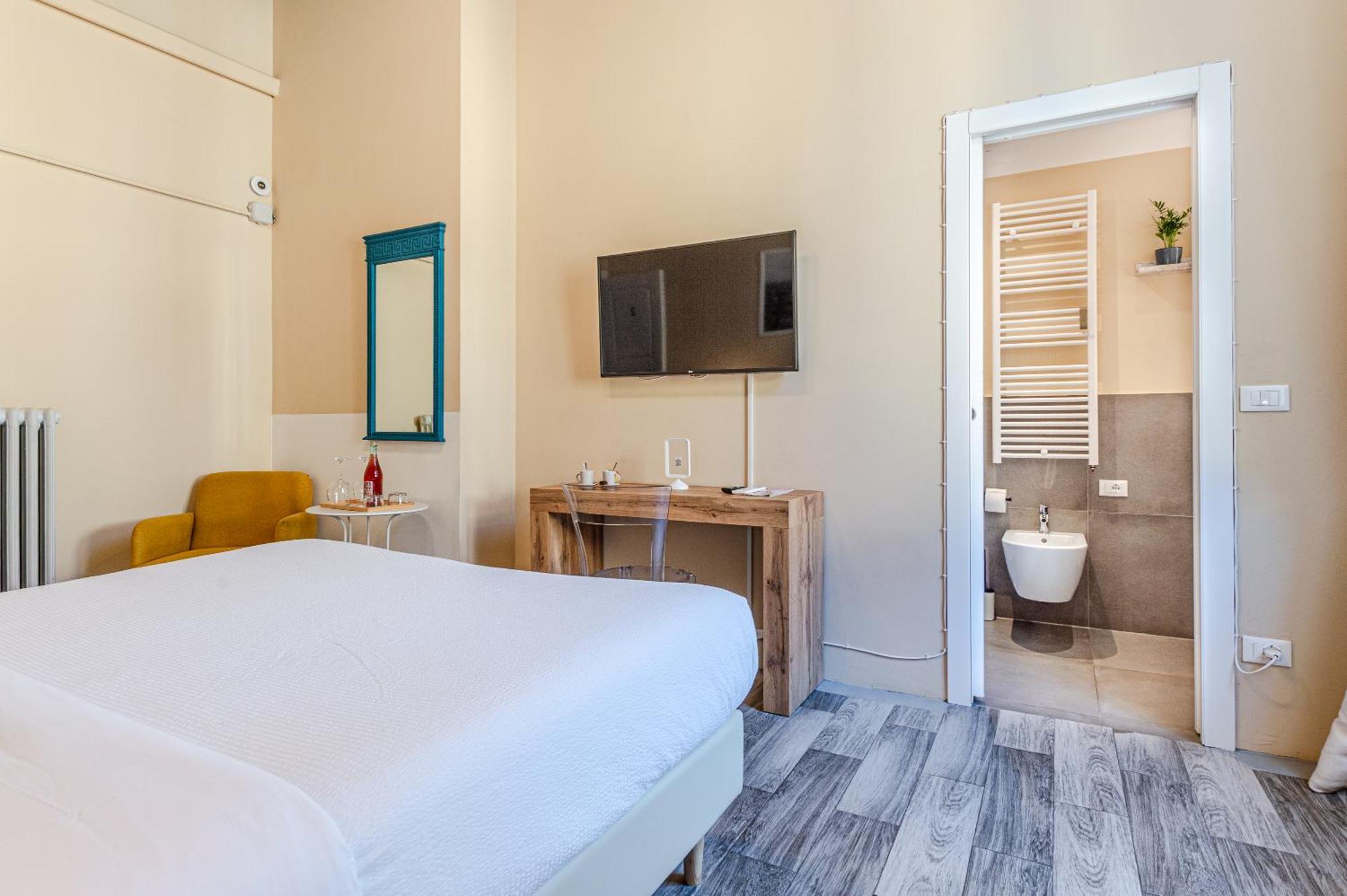 Twin Room Private Bathroom