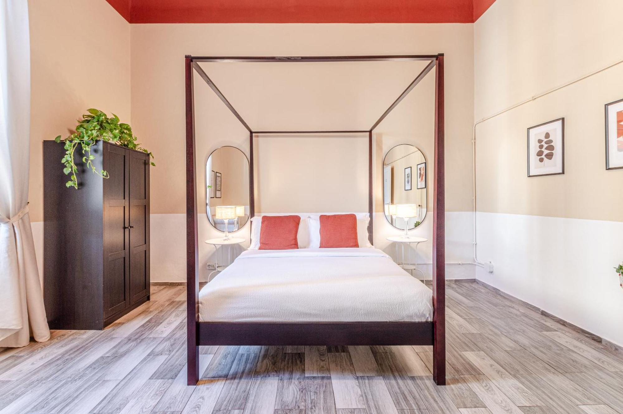 Double Room Private External Bathroom