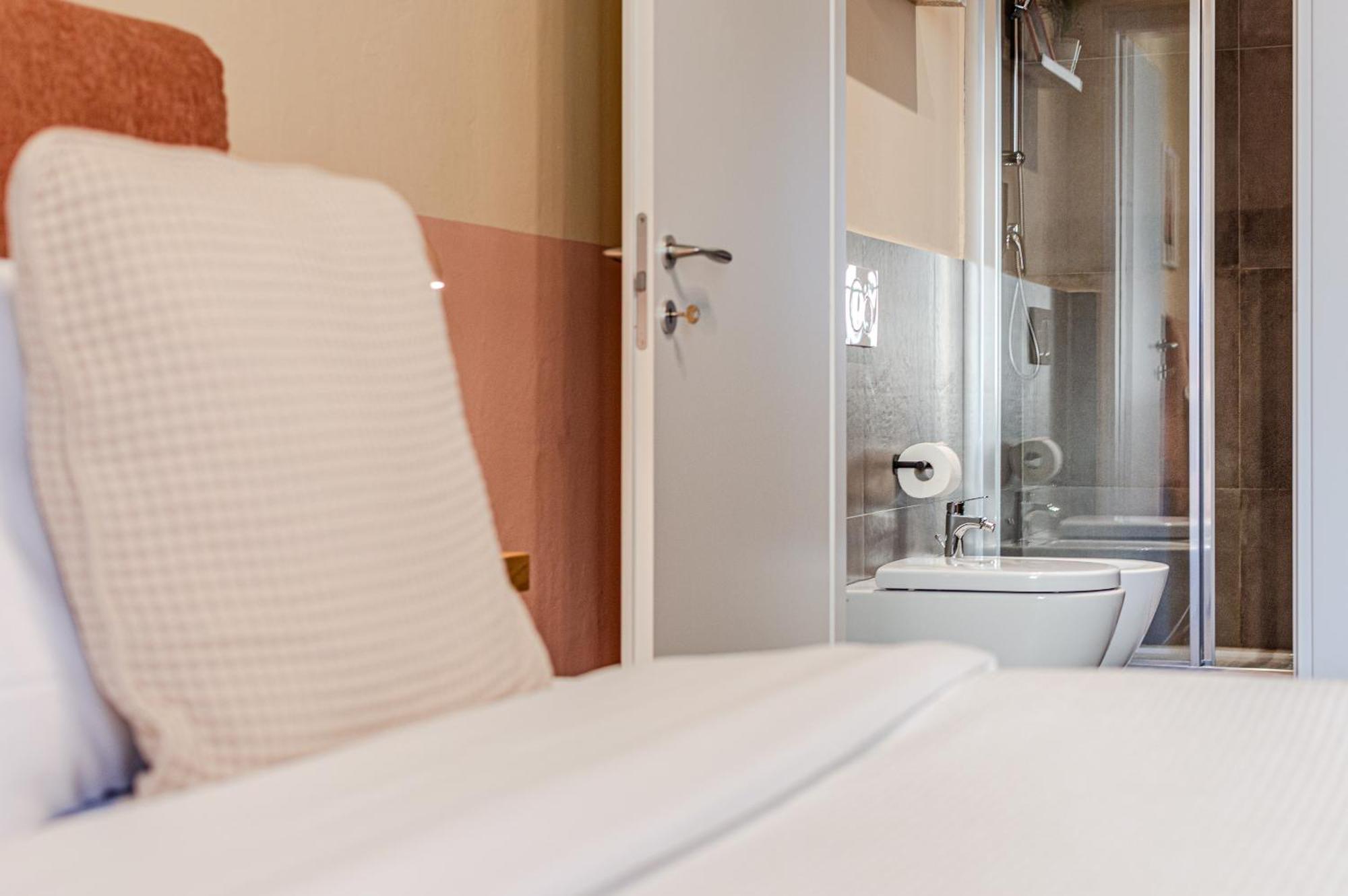 Double Room Private Bathroom