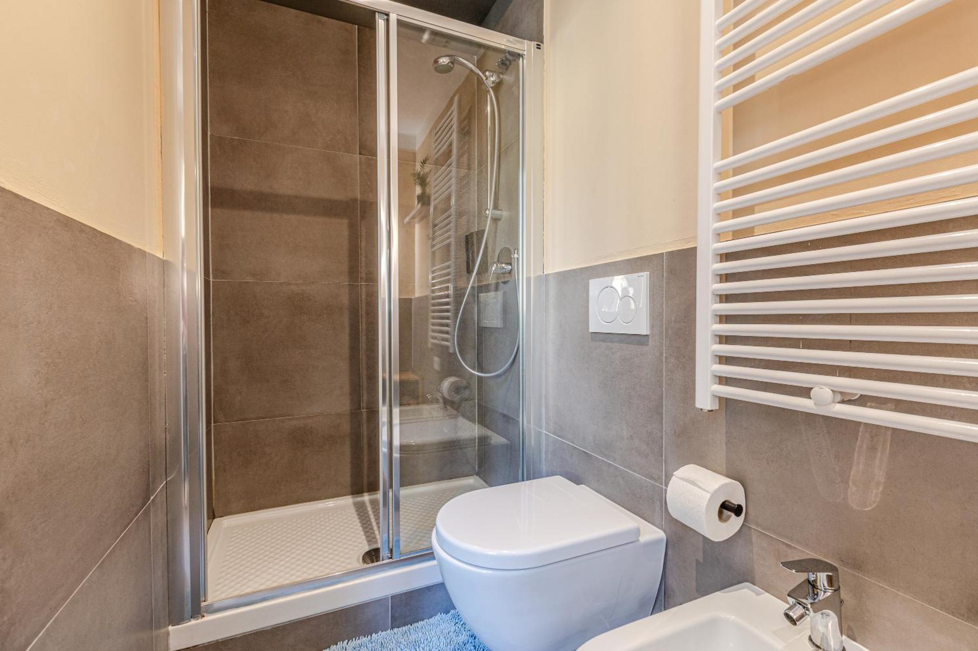 Twin Room Private Bathroom