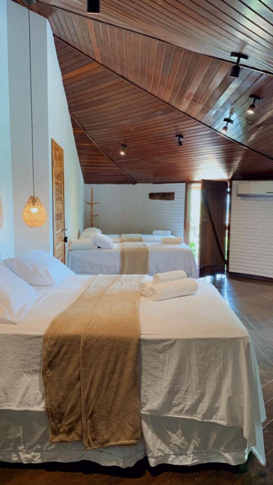 Quarto Quádruplo com Terraço