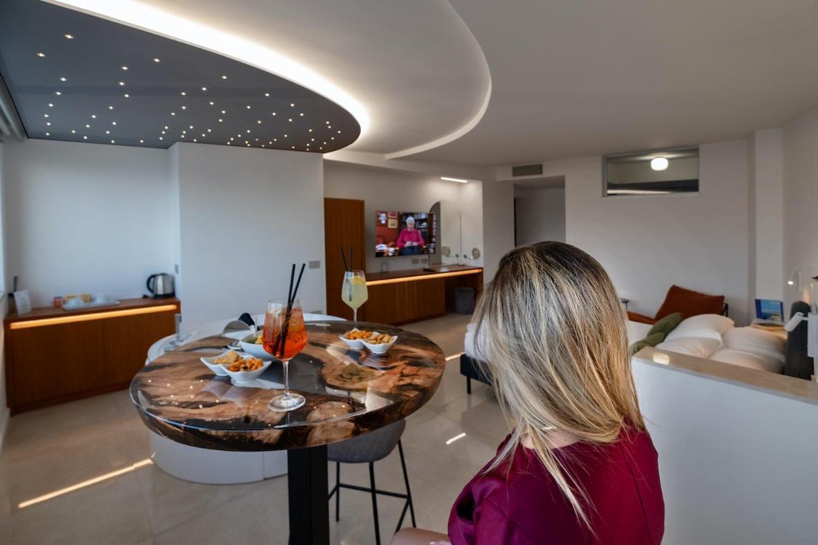 Queen Suite Spa Bath