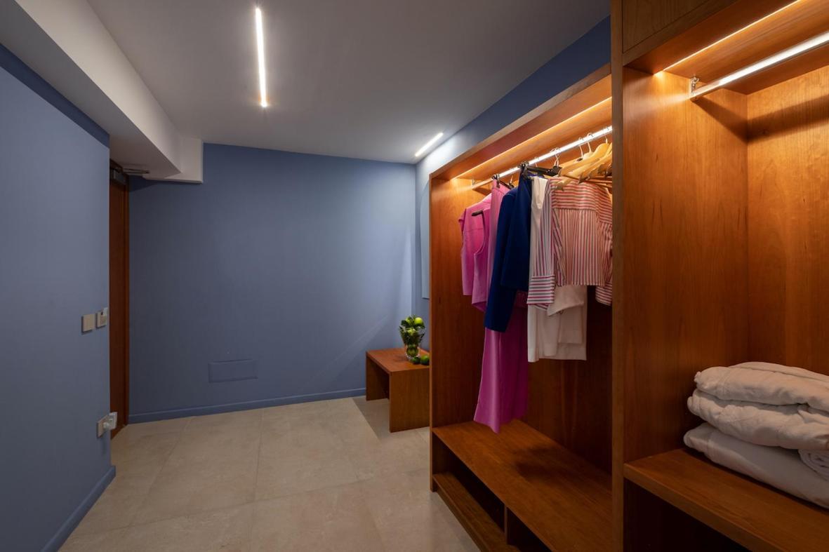 Queen Suite Spa Bath