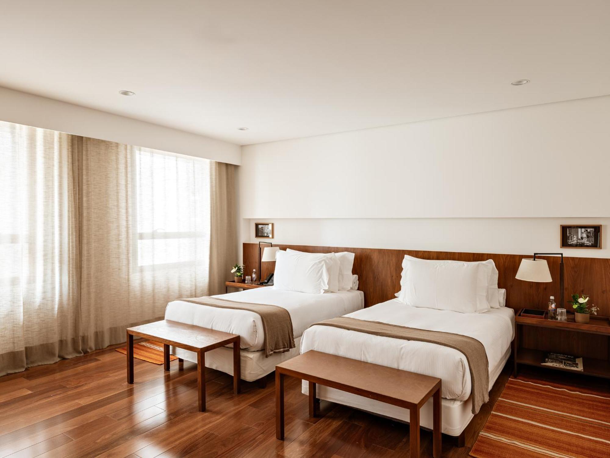 Quarto Superior com 2 Camas de Solteiro