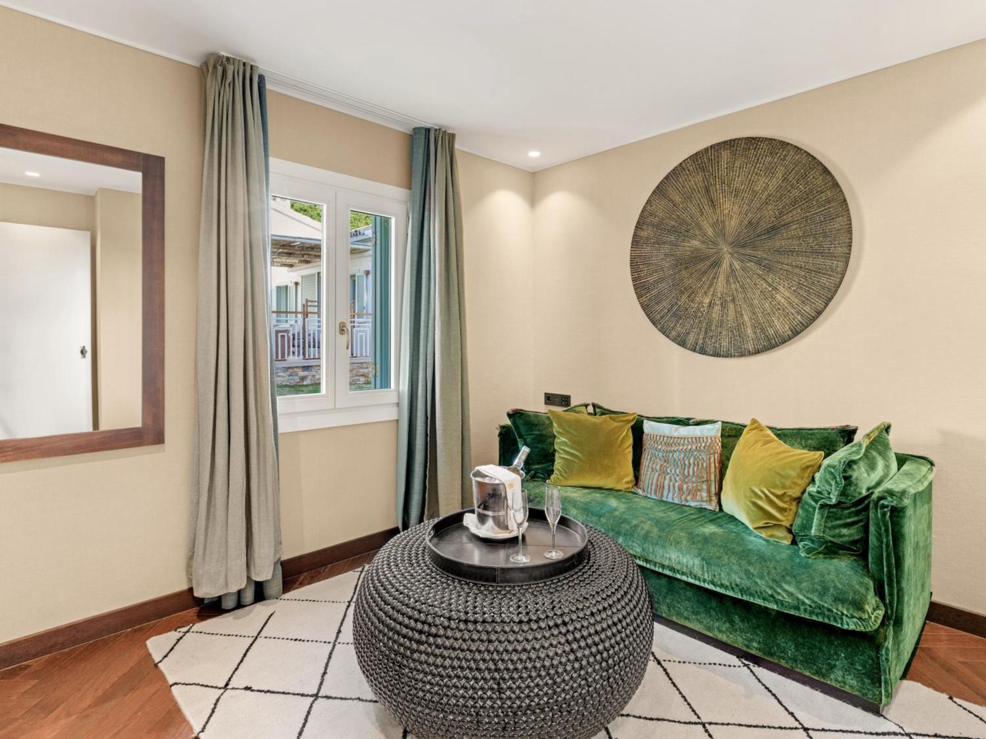 One-Bedroom Bungalow