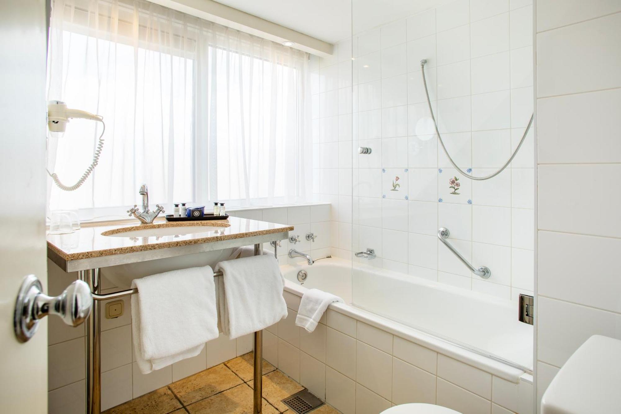 Superior Balcony Room