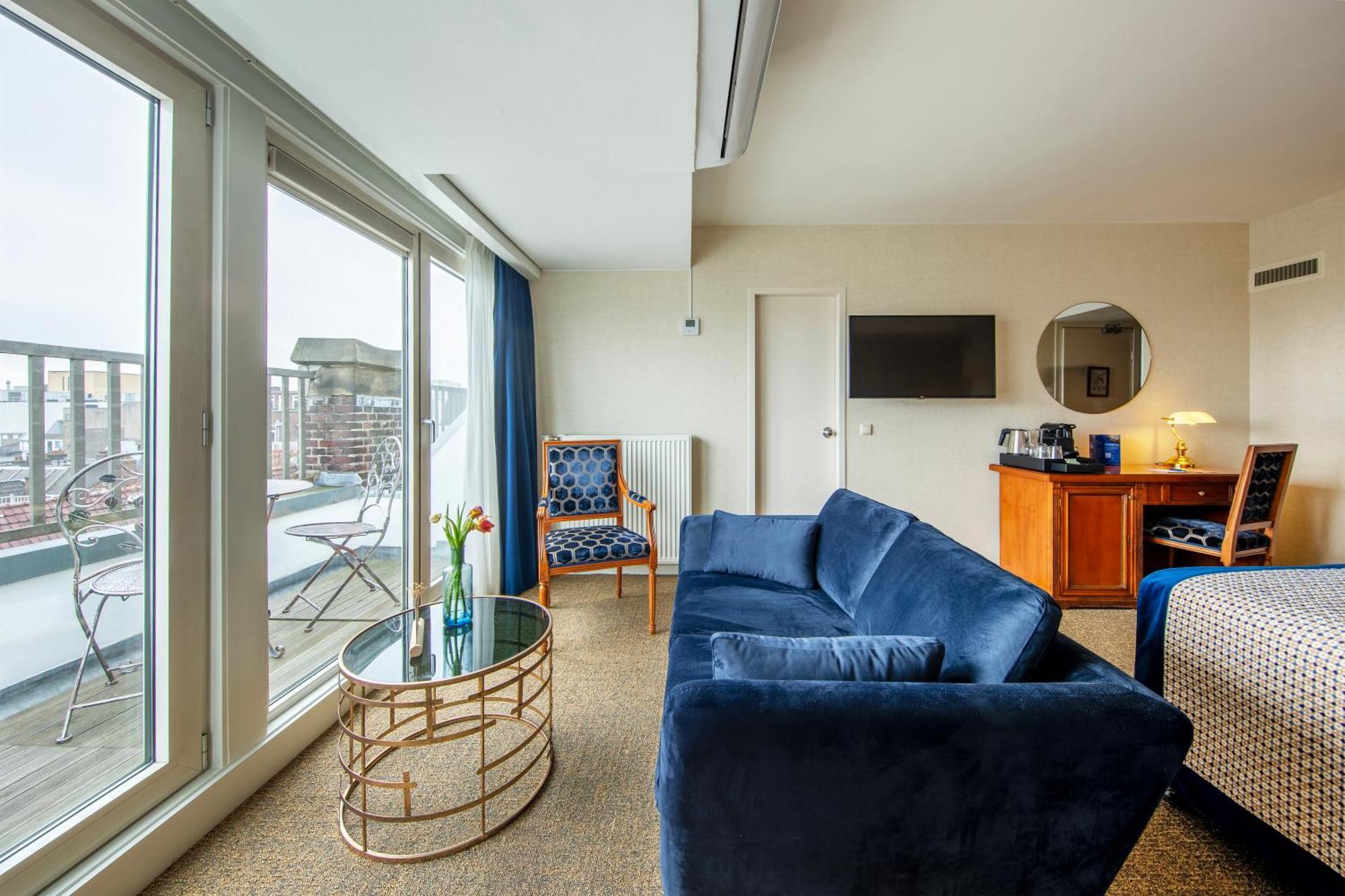 Superior Balcony Room