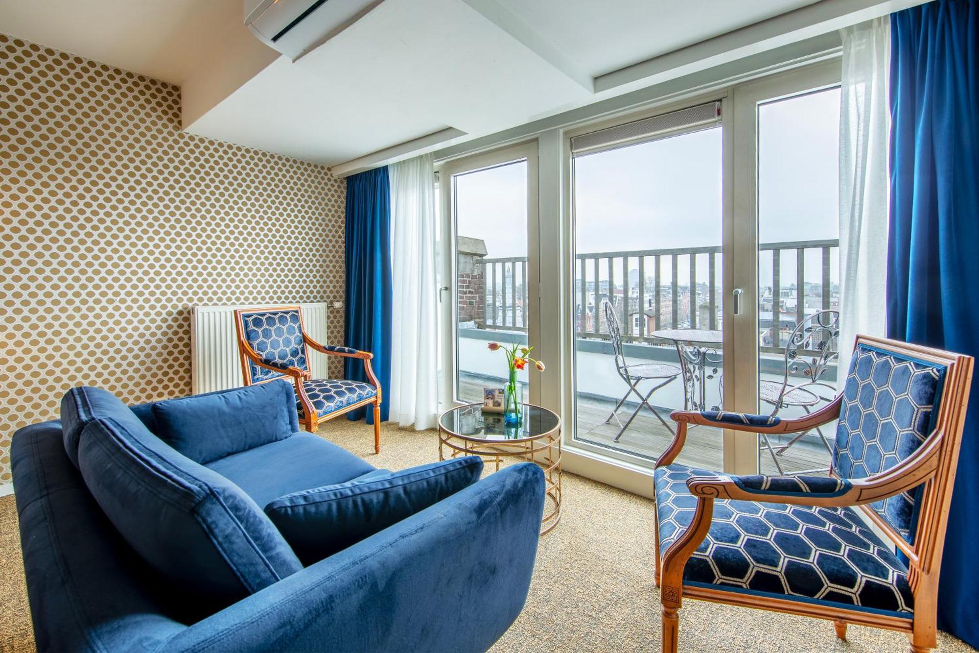 Superior Balcony Room