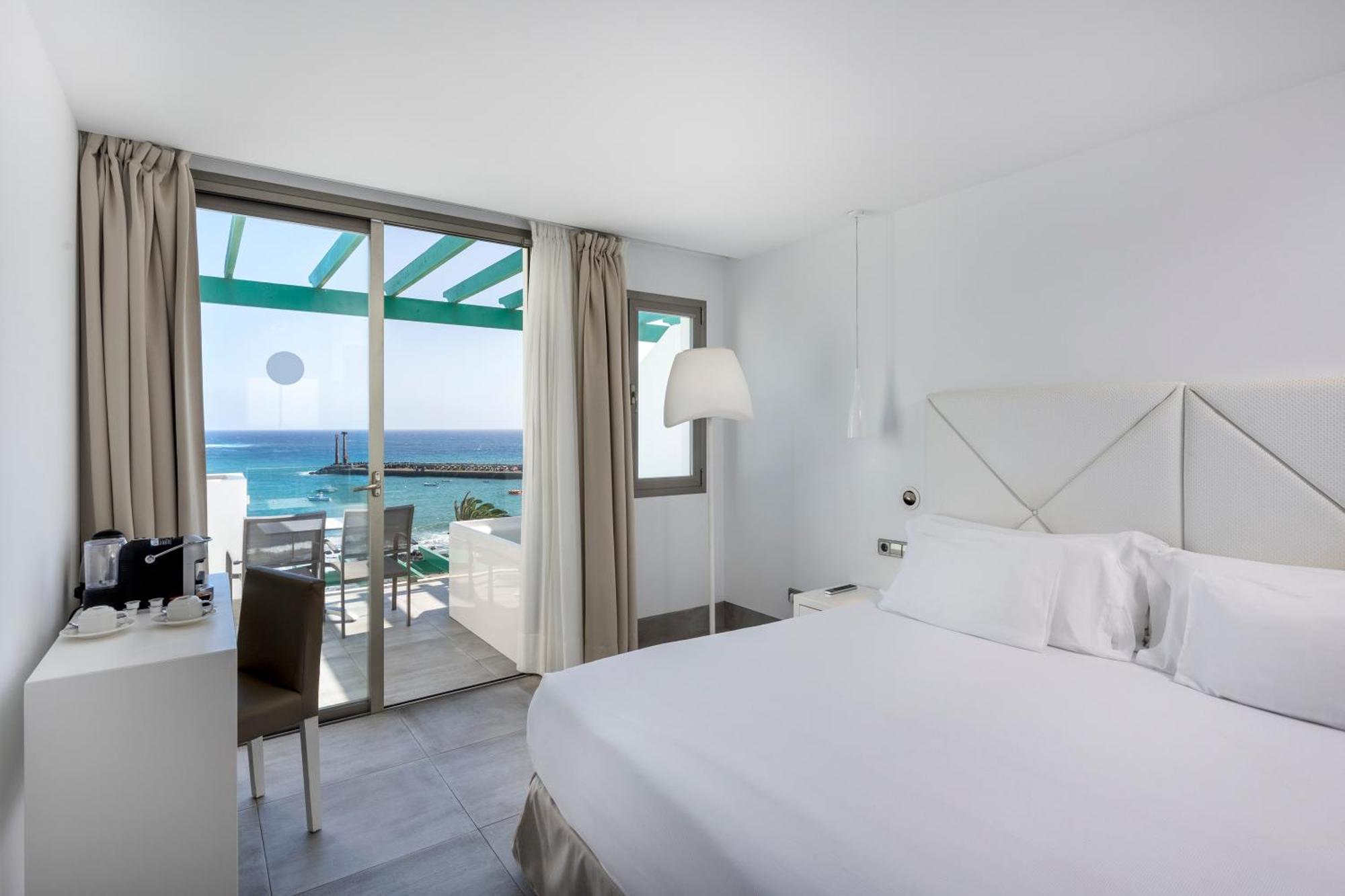 Habitación Doble Deluxe con vistas al mar y bañera de hidromasaje - 1 o 2 camas