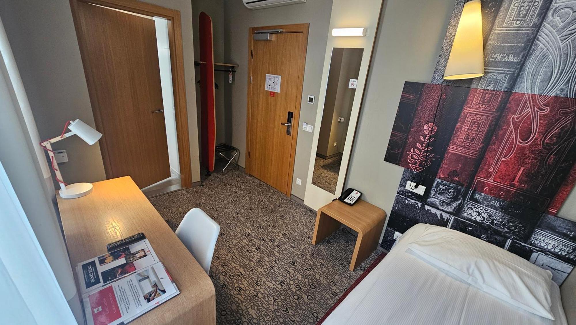 Standard Single Room