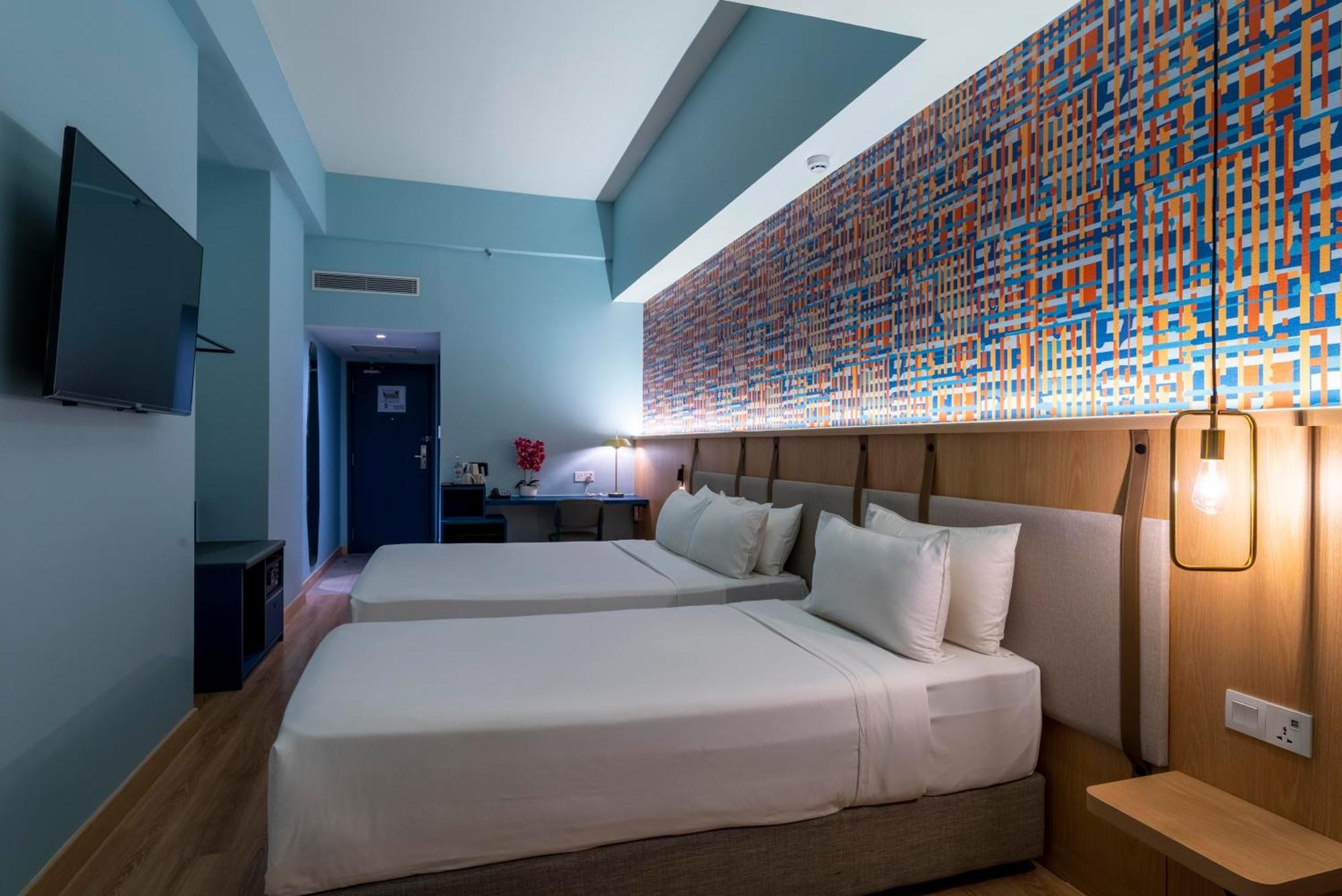Superior Queen Room Single Bed