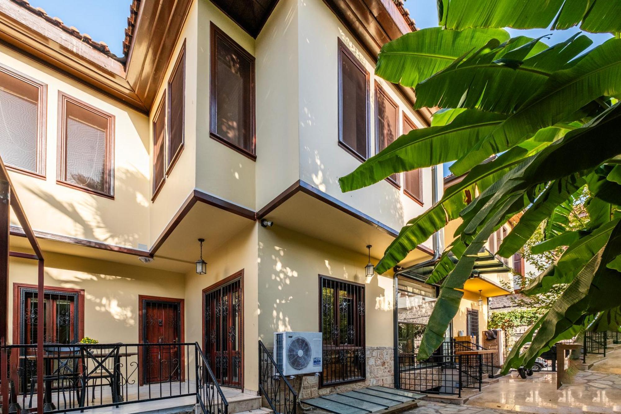 Villa Garden View