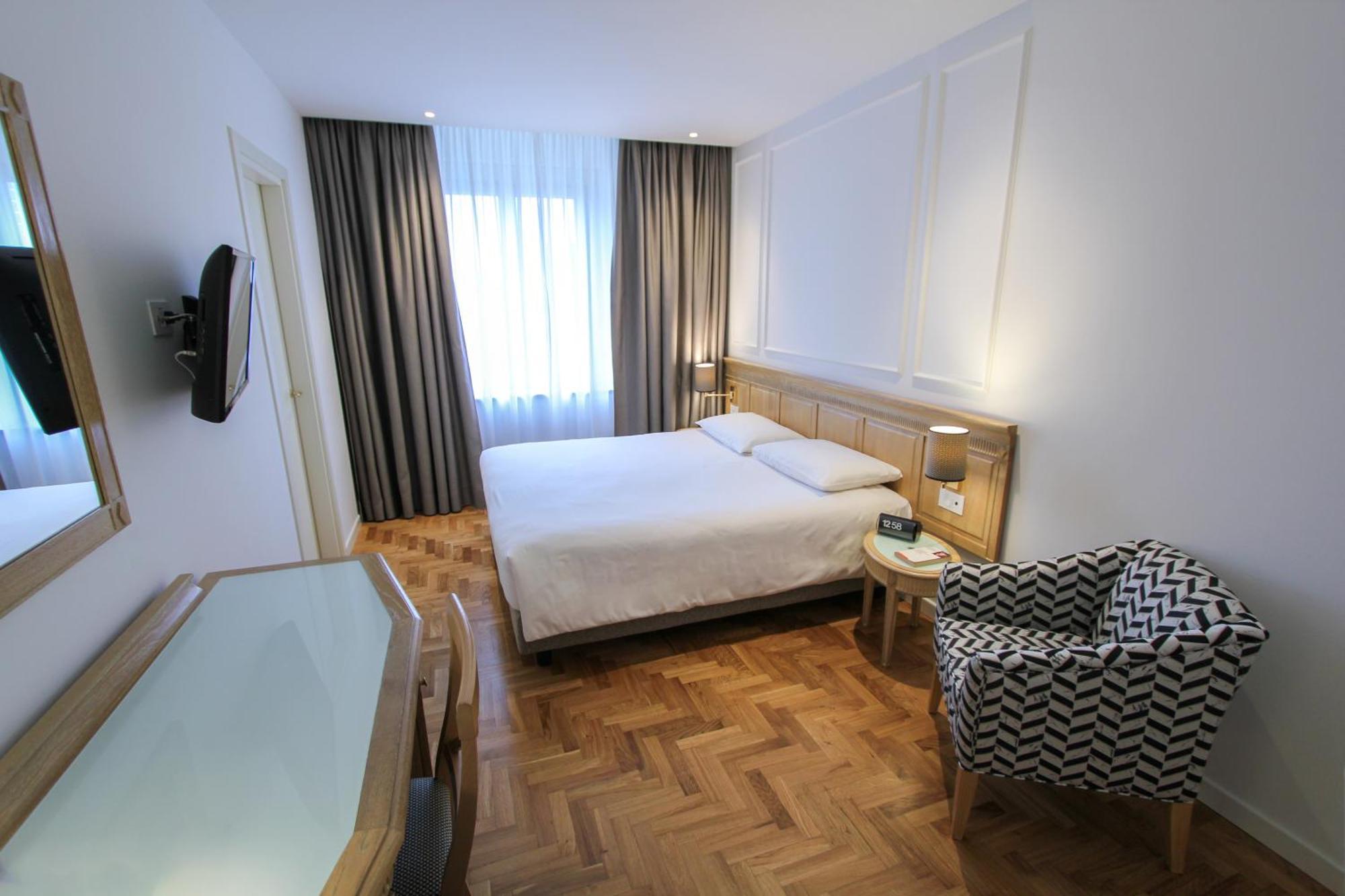 Standard Double Room,1652749345:JPEG