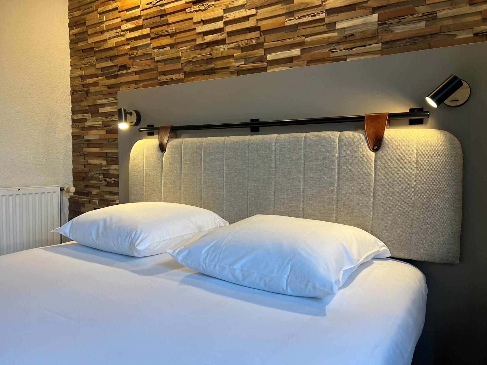 Standard Double Room Queen Bed