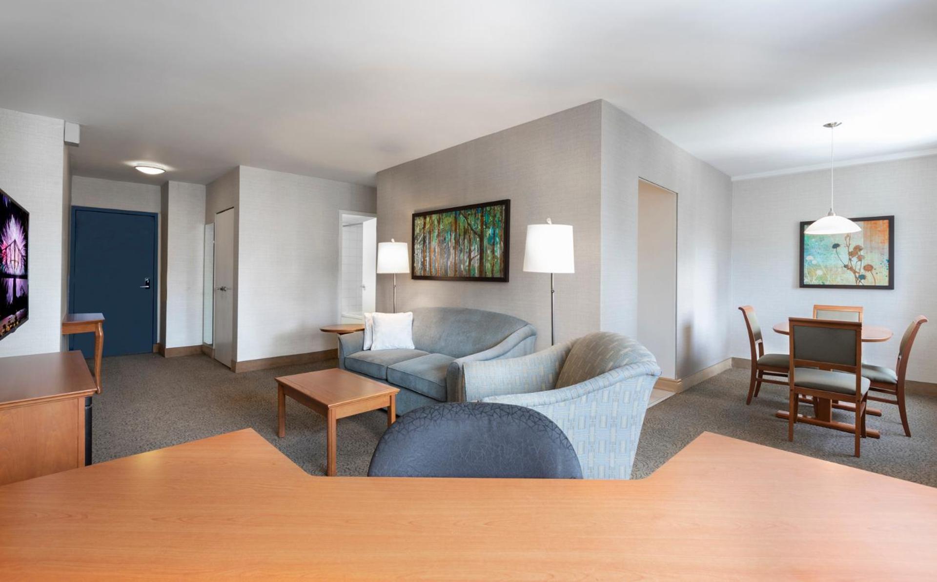 One-Bedroom Suite