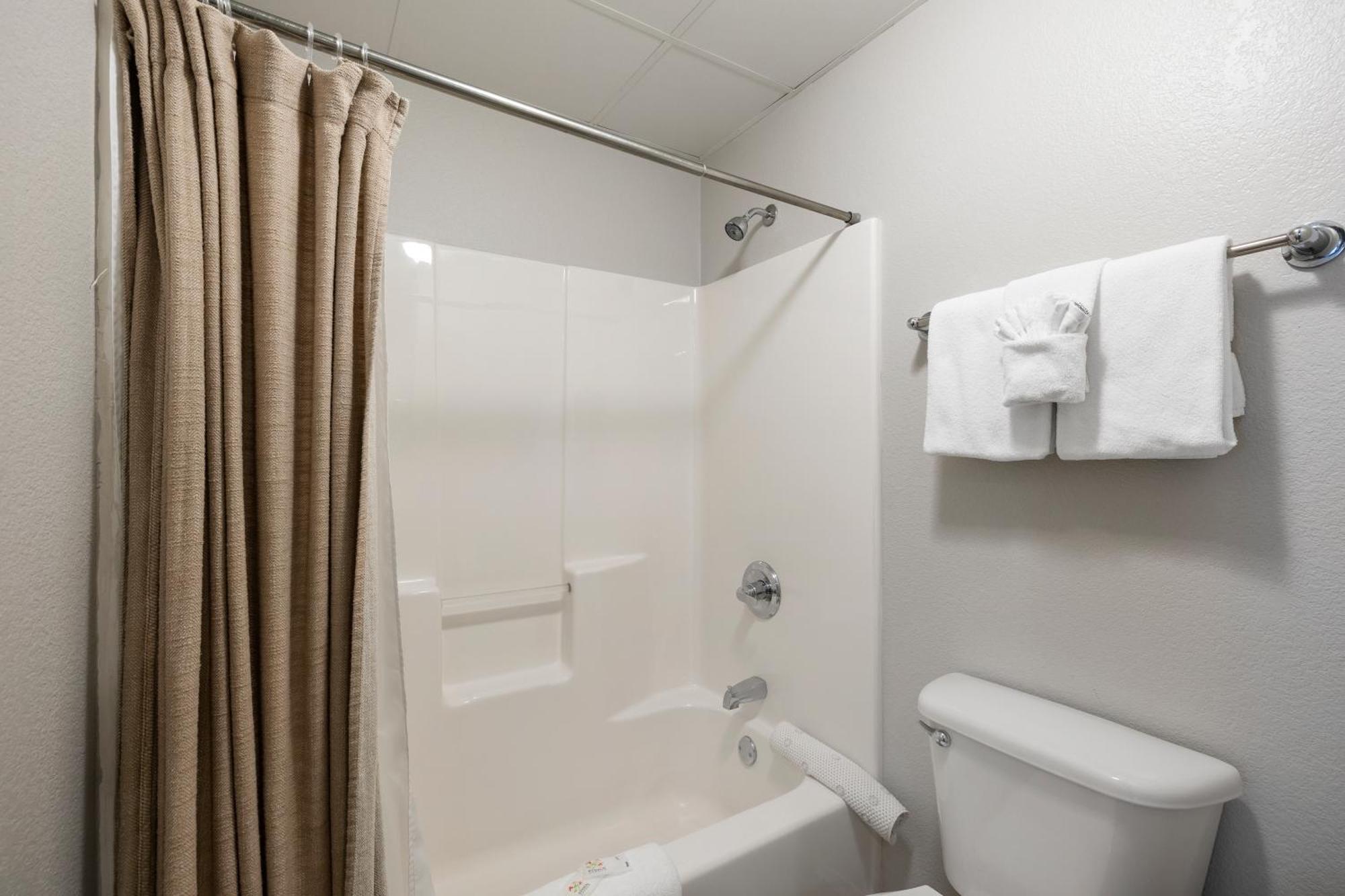 Standard Room 2 Queen Beds Non Smoking