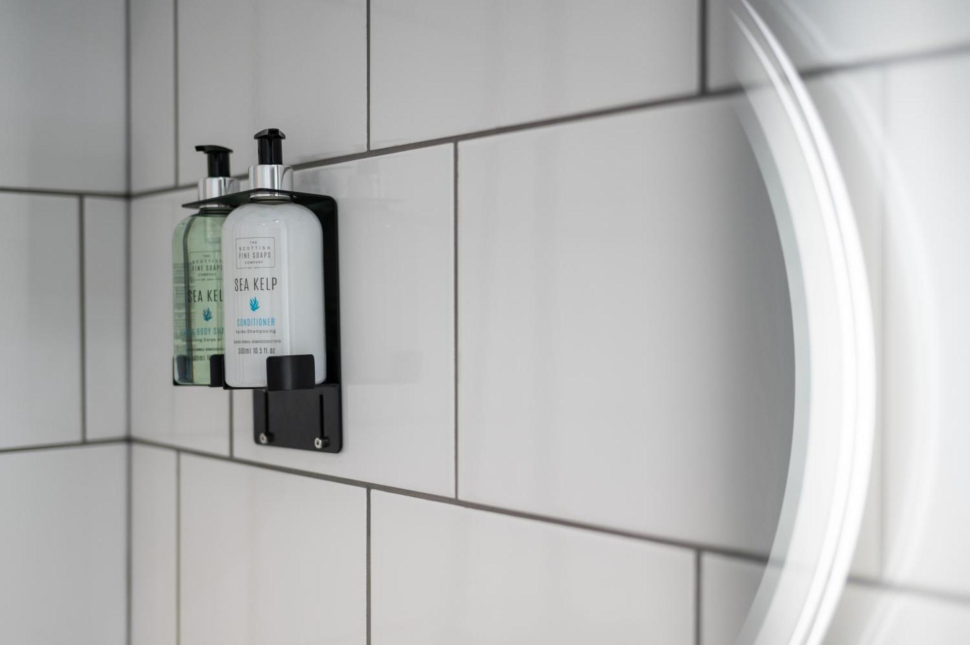 Deluxe Double Room Shower 2nd Floor Upper Level
