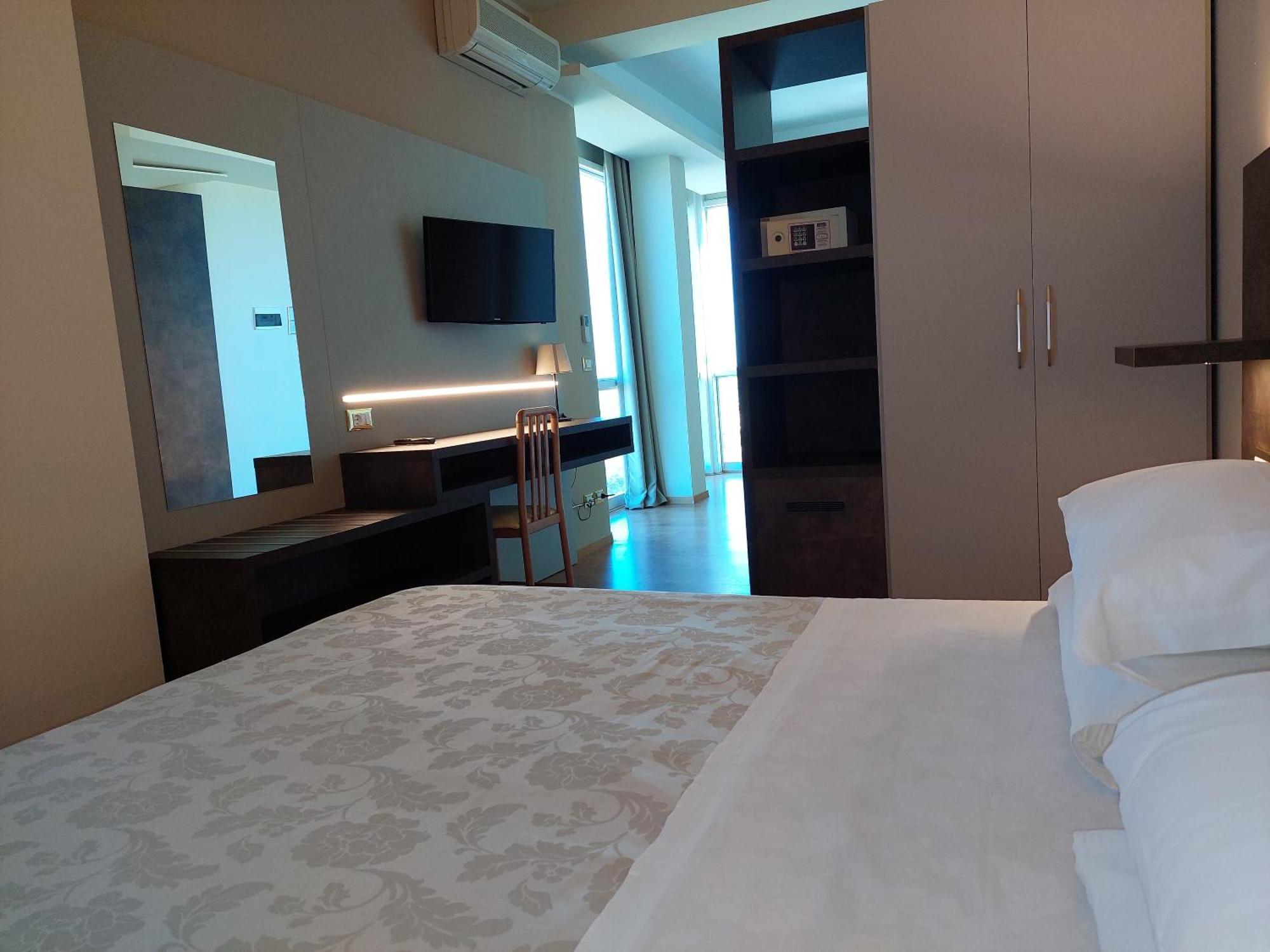 Deluxe Suite Sea View