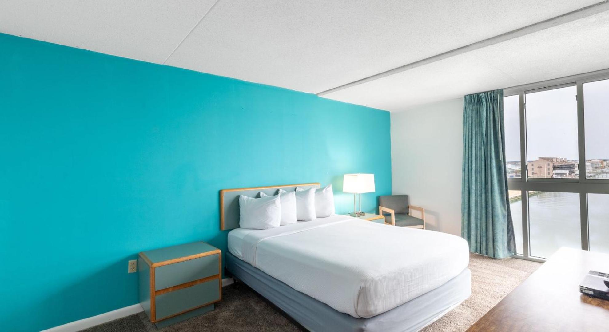 Two-Bedroom Apartment Bay View