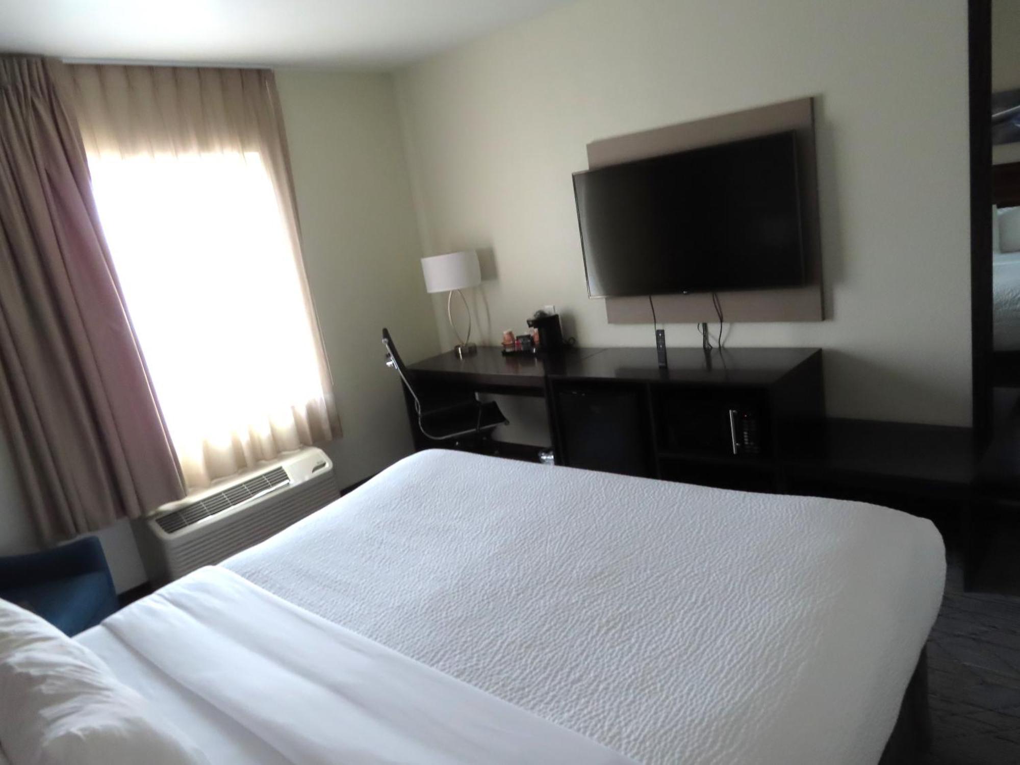 King Room - Non-Smoking