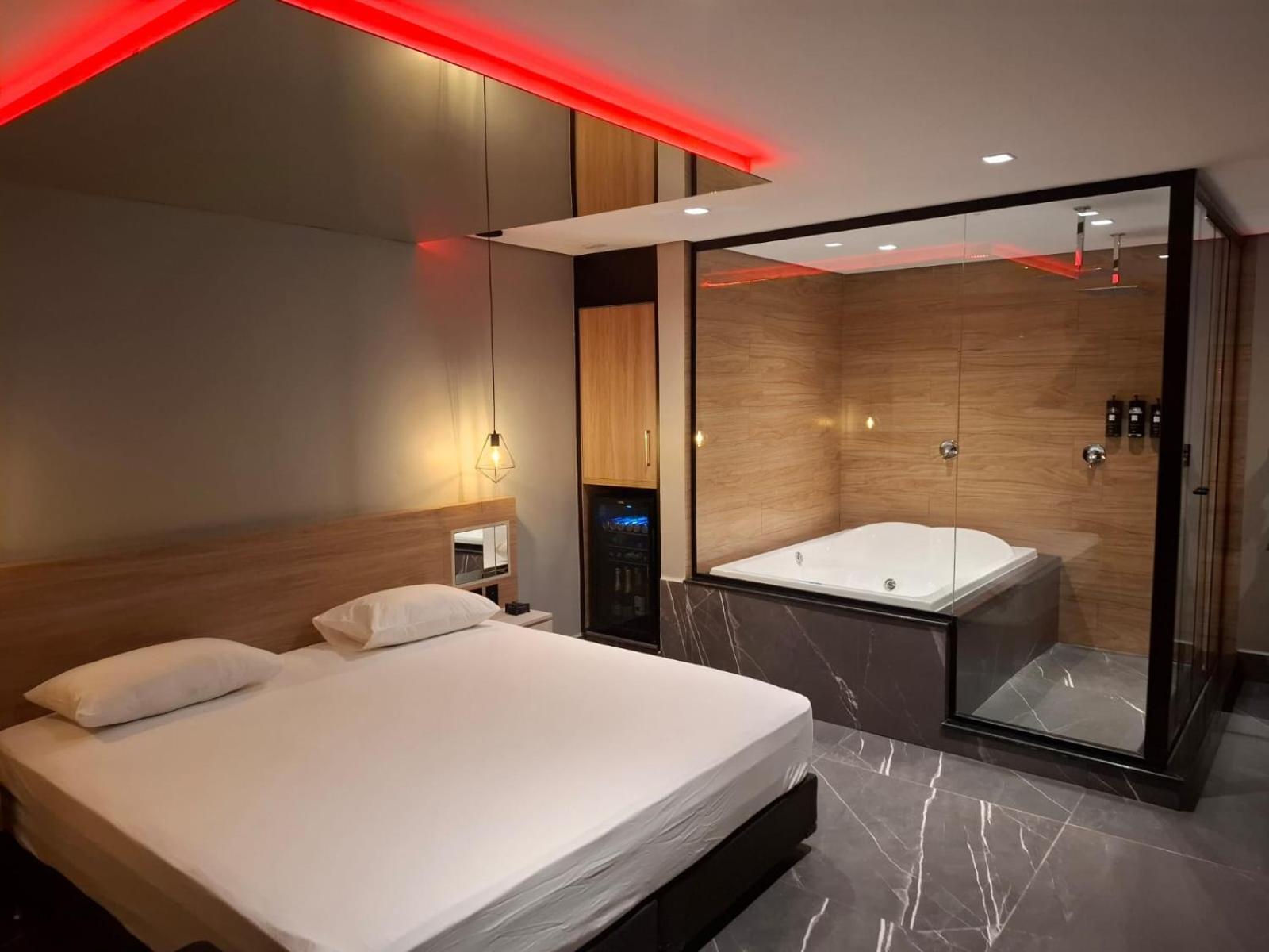 Suíte Deluxe com Banheira de Hidromassagem