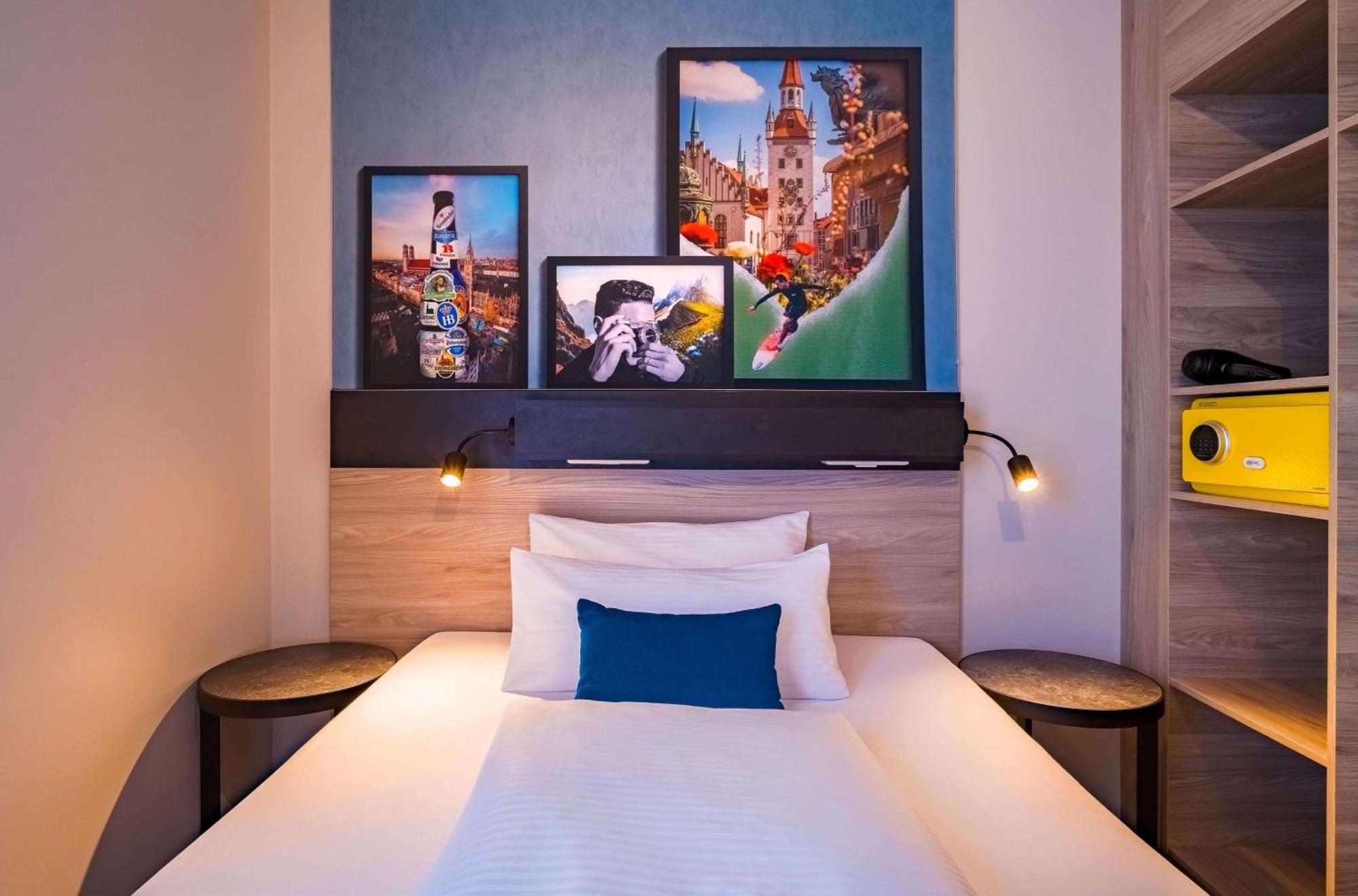 Premium Room One Queen Bed