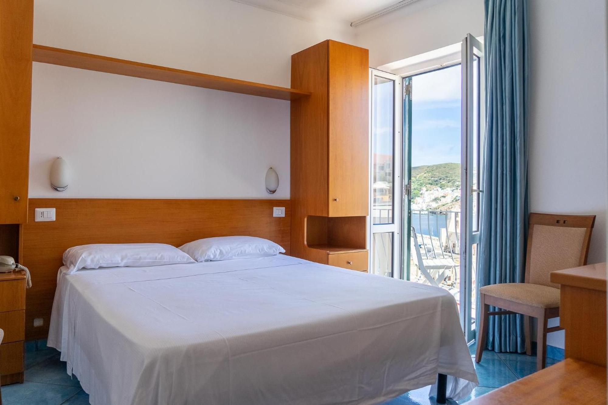 Double or Twin Room Harbour View