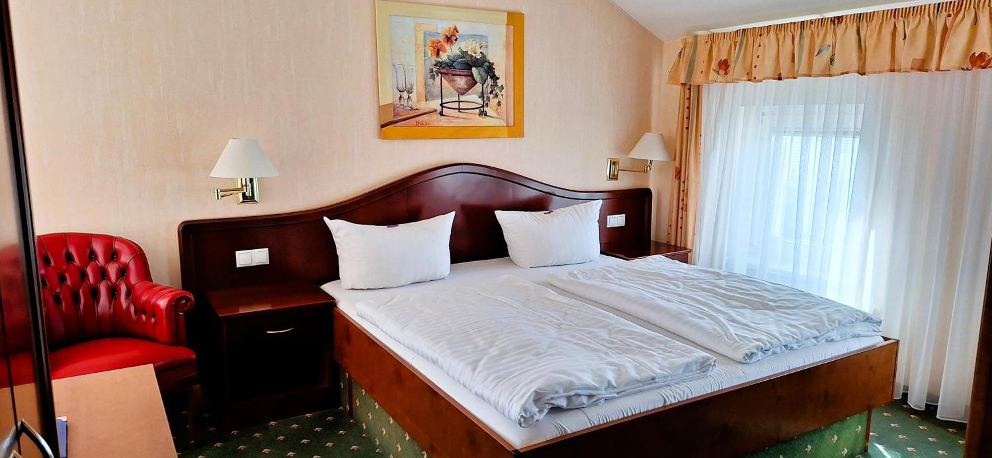 Large Double Room