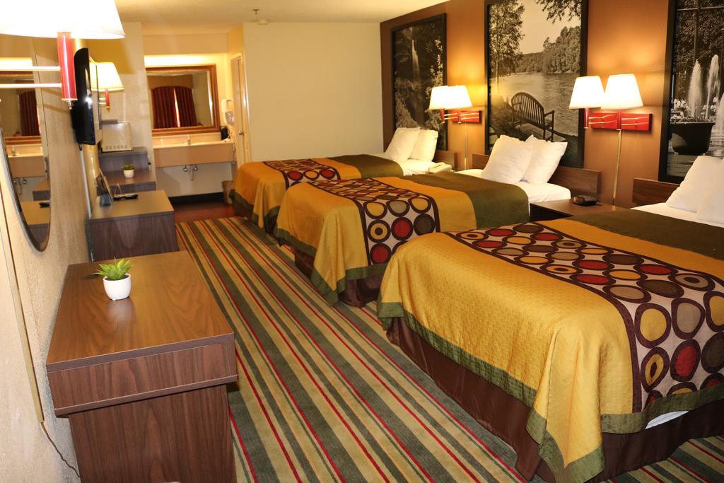 Studio Suite Three Double Beds Non-Smoking,165311736:JPEG