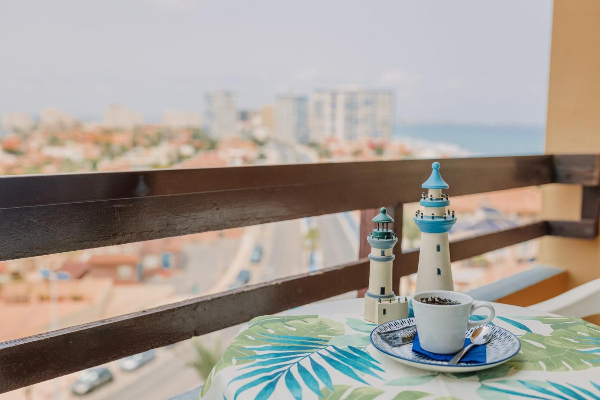 Apartamento de 1 dormitorio con vistas al mar