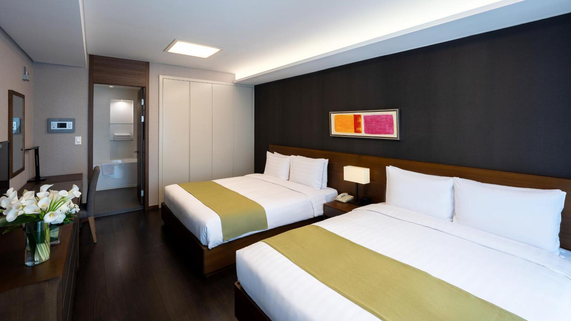 One-Bedroom Family Apartment