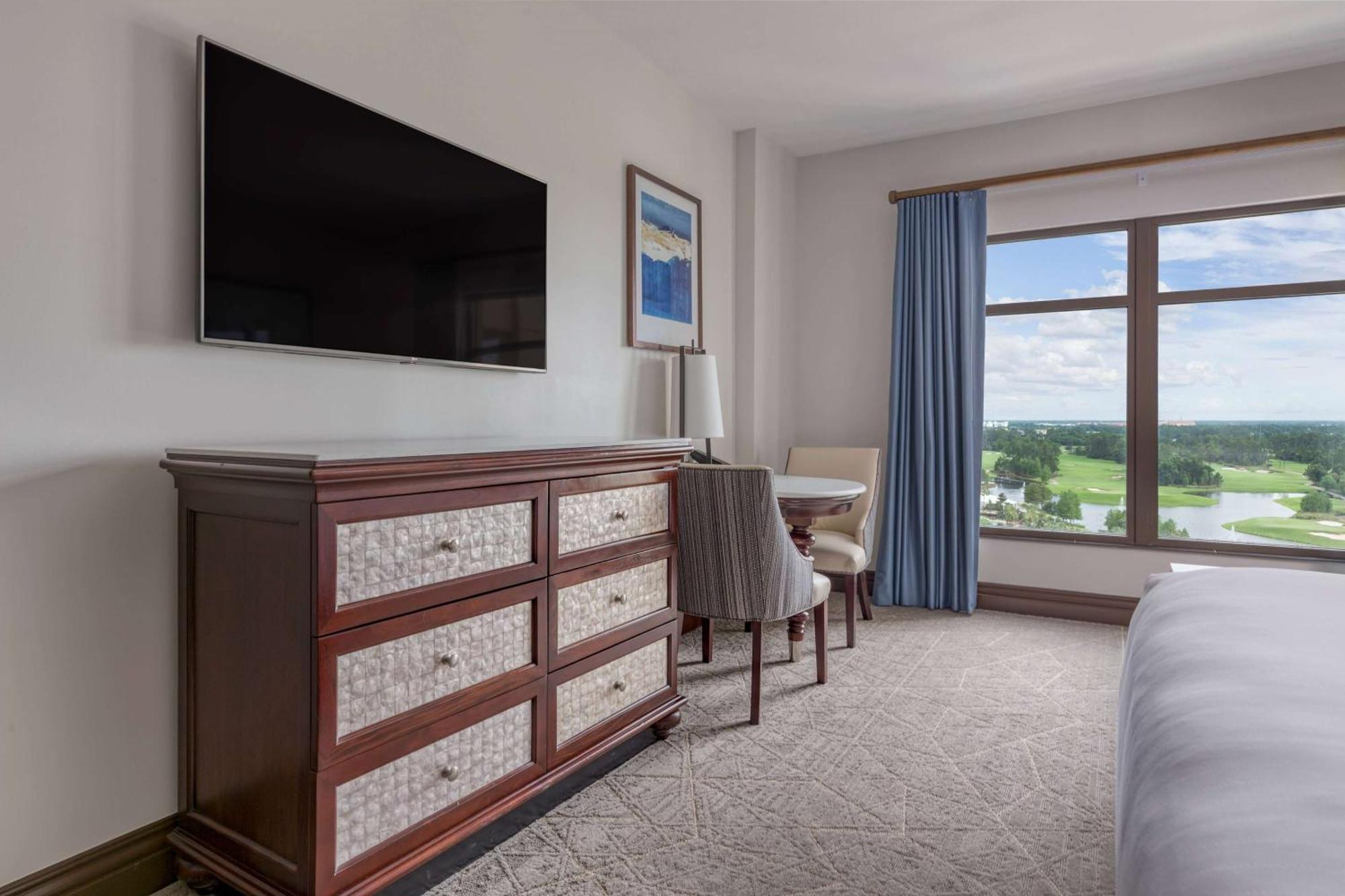 Family Room Bunk Bed King Bed Non-Smoking