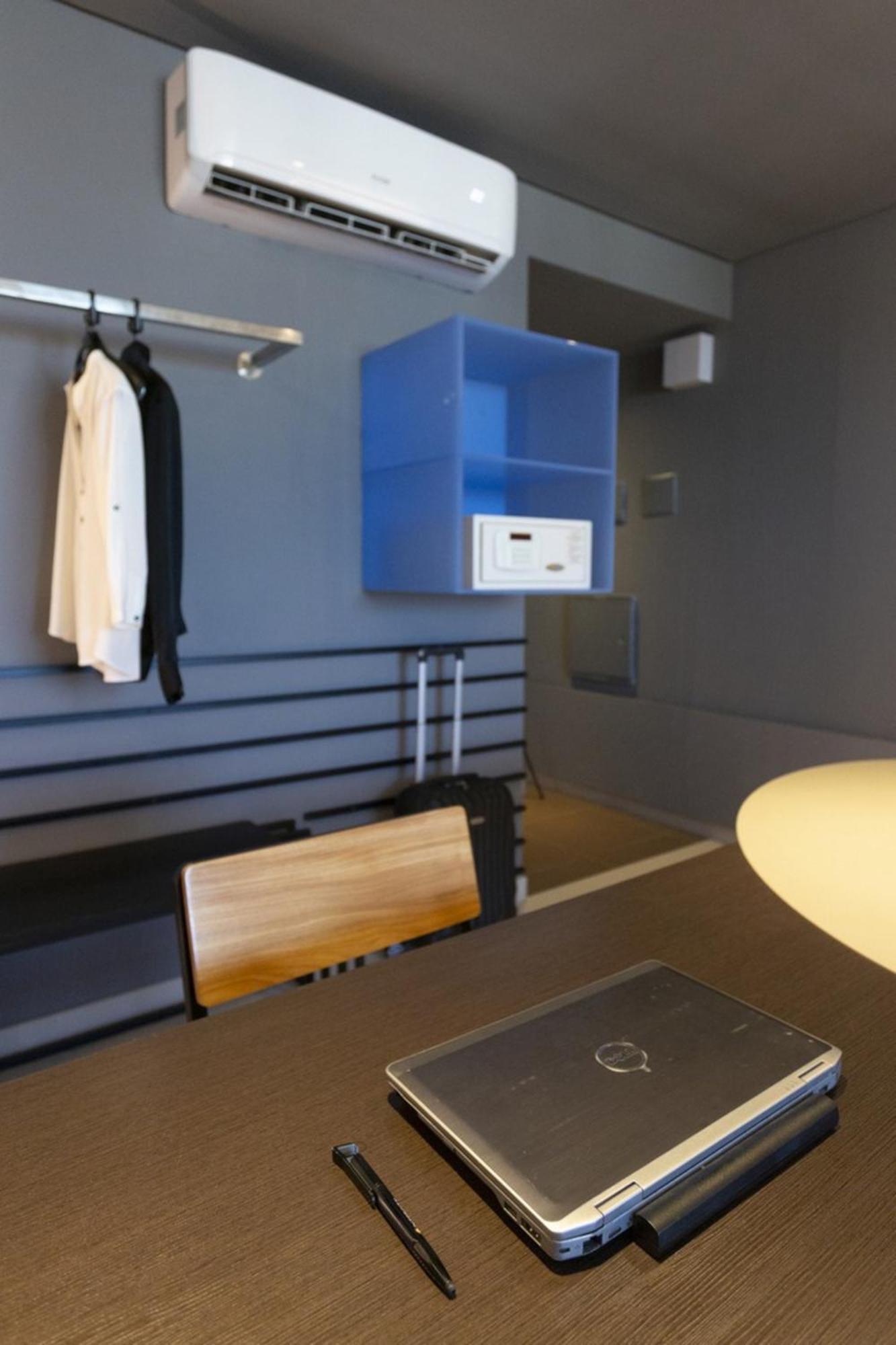 Luxury Twin 2 Single Beds