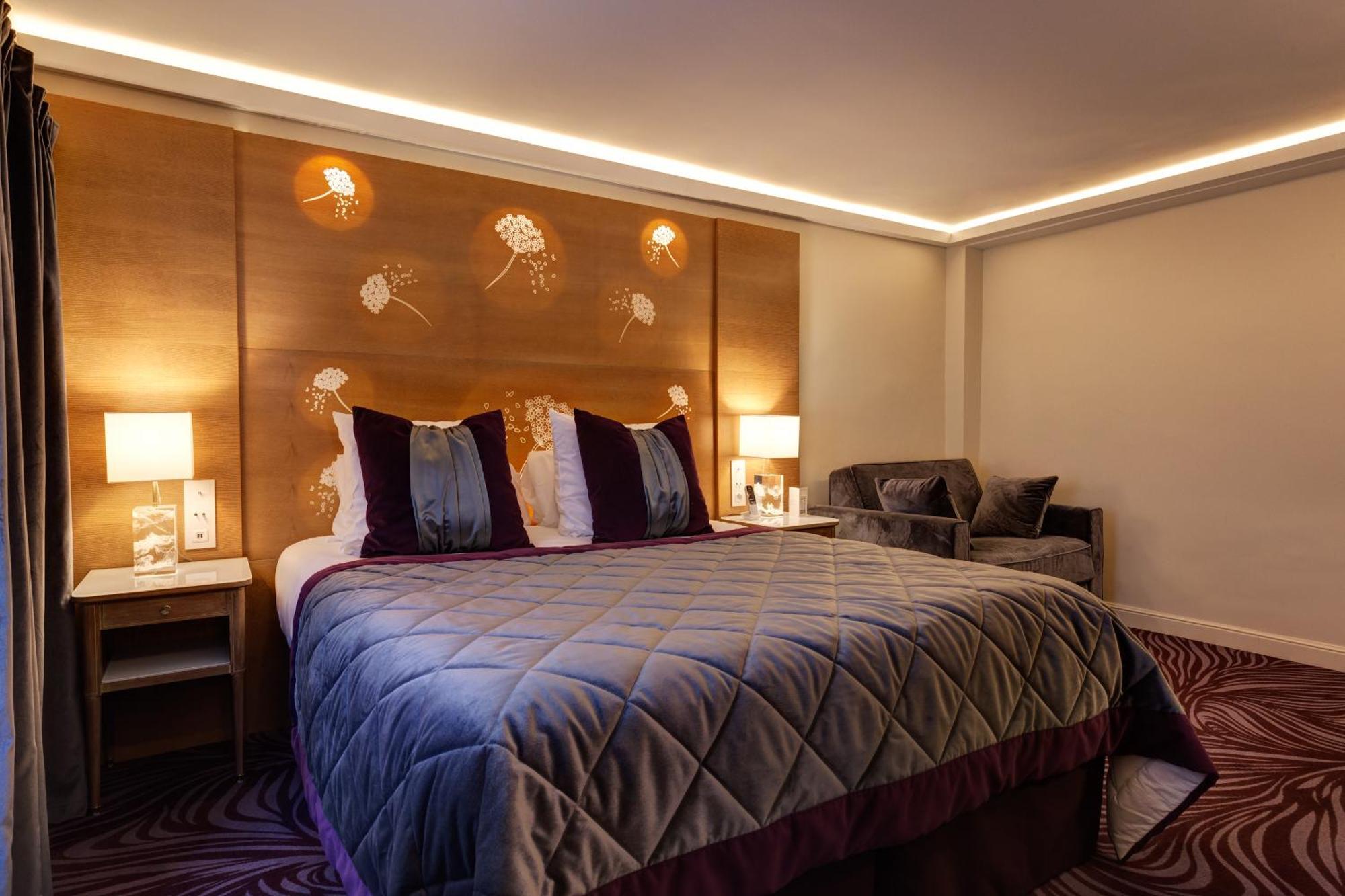 Superior Queen or Twin Room