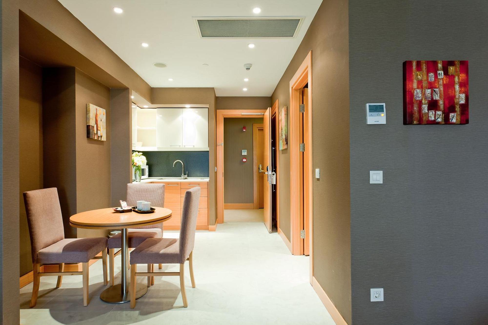 One-Bedroom Apartment