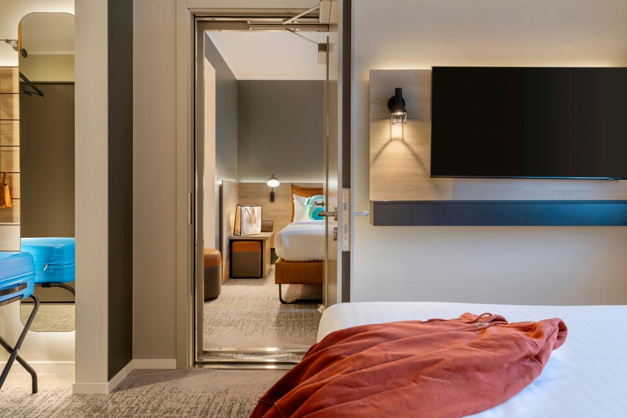 Moxy Connecting Sleeper Room
